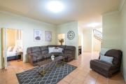 Tranquil Taylor - Two-Storey CBD Family Home, BBQ