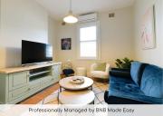 Hope St Cottage I - Historic Haven, Mountain Views