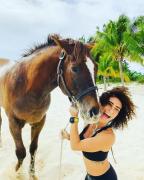 BEACH VILLA SURFERS SUNRISE HAVEN