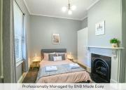 Darling St - Charming CBD Abode
