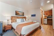Top Duck Creek Village