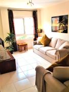 Spacious 3 bedroom 2 bathroom Apartment - Puerto Marina Complex