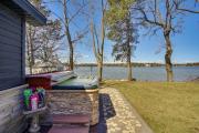 Fire Pit and Dock Lakefront Cabin in Zimmerman!