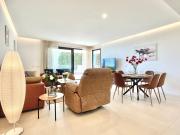 Modern 3 Bedroom Apartment 300 meters to the Beach