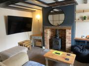 Rustic Retreat cottage