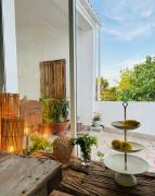 Palm View Guesthouse, adults only