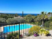 Villa Les Jardins du Roy, Piscine et Vue mer