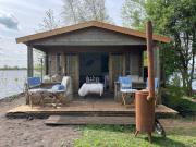 Luxury Experience in Off The Grid Lodge at an Amazing Lake Vinkeveense Plassen