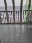 Apartamento muy económico en primera línea de playa