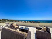 Luxury Penthouse wStunning Sea Views, walk to Galé Beach Albufeira