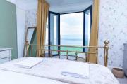 Seafront home with fabulous sea views