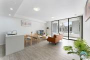 Aircabin - Rosebery - Lovely - 2 Beds Apt +Parking