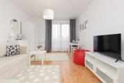 Wola Oasis - Cosy Apartment Near Metro Station