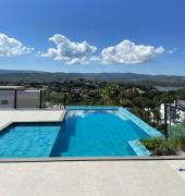 CASA DE LUXO ESCARPAS DO LAGO