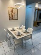 Apartamento ao lado patio forro