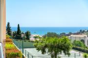 BnB Homes Ocean view Apartment with comfortable Terrace, 2 Swimming pools & Tennis court