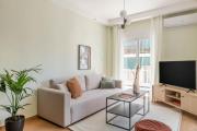 Koukaki 2BR Apartment by UPSTREET