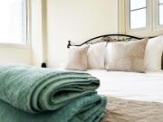 Serenity Sunrise Holiday Apt - Larnaca