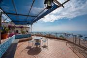 Charming Villa, with terrace overlooking the sea, Amalfi coast, 170 steps from the road