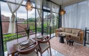 NEW Cozy, smart, flat above Ubuds roofs - Western Standard