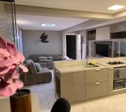 Cond. Clube sacada gourmet churrasqueira na sala