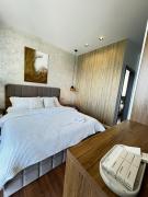 Top Himare