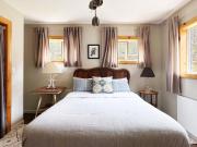 Top Phoenicia
