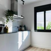 3 Bed Flat - Sleeps 6 - Pool - Garden - Parking