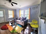 Cozy King bed & Sofa & Room TV Wifi