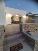 SIFNAIOU TRADITIONAL Houses 1 & 3