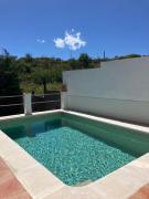 La Peñita - sunny guesthouse with private pool and garden