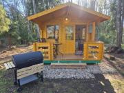 Lonni camping in nature