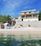 Ferienwohnung für 5 Personen in direkter Strandlage mit herrlichem Meerblick und Wifi