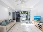 Stunning She Oak Lane - 2 Bedroom Apartment!