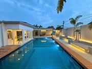 Pool Villa Pattaya H64