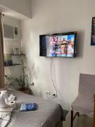 Buenbyahe Cozy Affordable Place at Urban Deca Tower along EDSA Shaw MRT walking distance in megamall