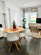 Private terrace 1BR apt - 4min walk to the beach