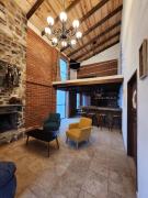 Villa Nidawi by Natut Huasca