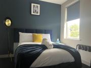 Sheffield Spacious 4 Bedroom House-all en-suites