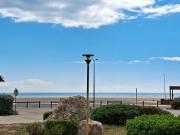 T2 4 Personnes Entièrement Rénové Narbonne Plage Front de Mer avec Parking Privatif, Climatisation, et Machine à laver séchante