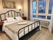 Moderno, luminoso y exterior en calle peatonal