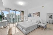 Studio in Miami Brickell Business District ICON Residences