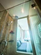 NEW! Riviera Ocean Drive Queen Studio Corner Luxe