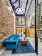 City Center Loft Haven: Modern Elegance City Center Loft Haven: Modern Elegance