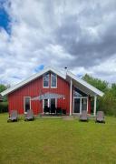 Ferienhaus am See, (1-7 Pers.) Tretboot, Sauna, Whirlpool, Kamin, Kinderspieleparadies