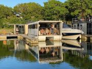 Island Harbour Houseboat