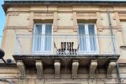 Top Noto