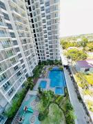 10 Luxurious King Suite