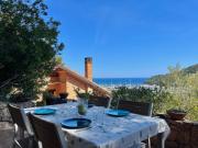 casetta del pertuso con parcheggio