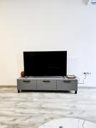 Stylish 2 BDR Apartment at an Excellent Location